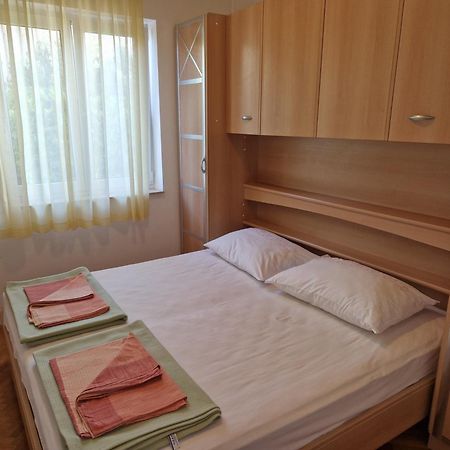 Apartment Zeleni Dramalj Zewnętrze zdjęcie